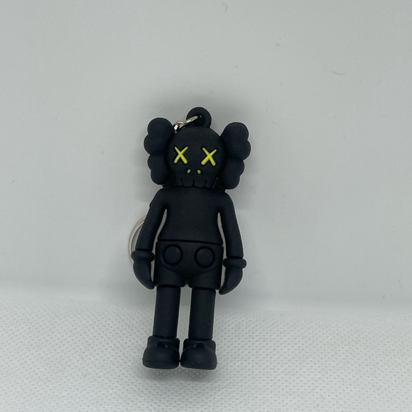 Kaws Keychains - Picture 8 of 9